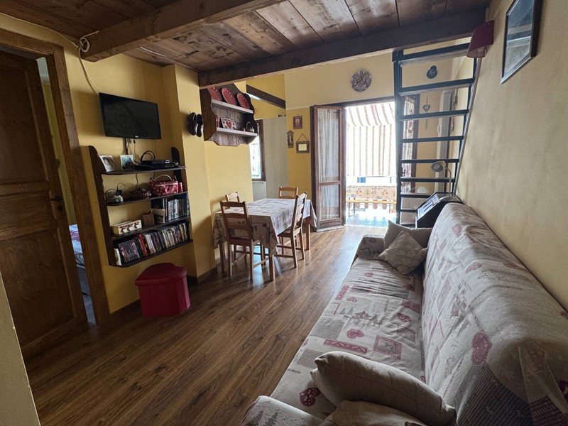 Bilocale in Vendita a Roburent, 69'000€, 48 m²