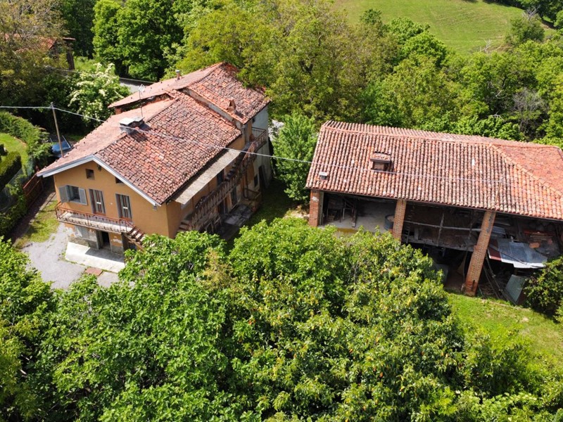 Casa Indipendente in Vendita a Monastero di Vasco, 59'000€, 184 m²