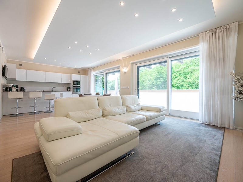 Quadrilocale in Vendita a Moncalieri, 790'000€, 249 m², con Box