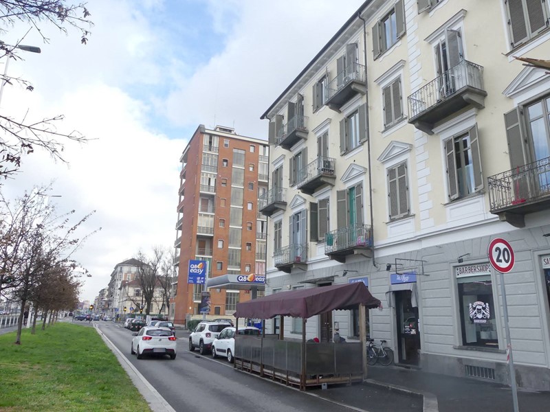 Appartamento in Vendita a Torino, 330'000€, 184 m²