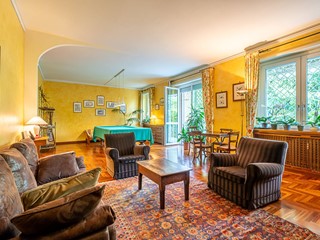 Appartamento in Vendita a Torino, 350'000€, 201 m²