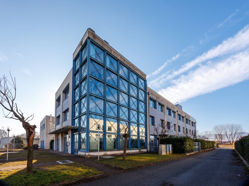 Ufficio in Vendita a San Maurizio Canavese, 350'000€, 700 m²