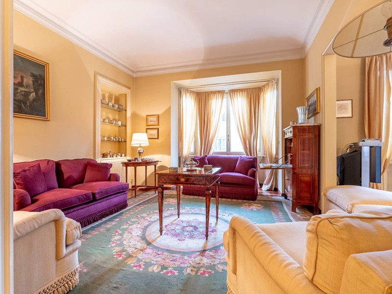 Appartamento in Vendita a Torino, 850'000€, 198 m²