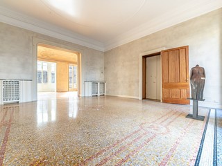 Appartamento in Vendita a Torino, 1'480'000€, 407 m²