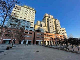 Immobile commerciale in Vendita a Torino, 95'000€, 85 m²