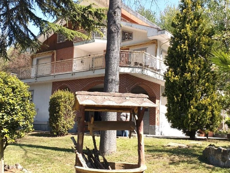 Villa in Vendita a Brozolo, 230'000€, 419 m²