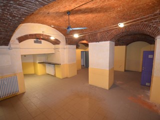 Immobile commerciale in Vendita a Torino, 229'000€, 250 m²
