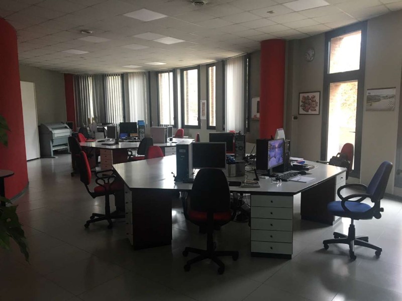 Ufficio in Vendita a Torino, 250'000€, 270 m²