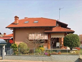 Villa in Vendita a San Francesco al Campo, 347'000€, 305 m²