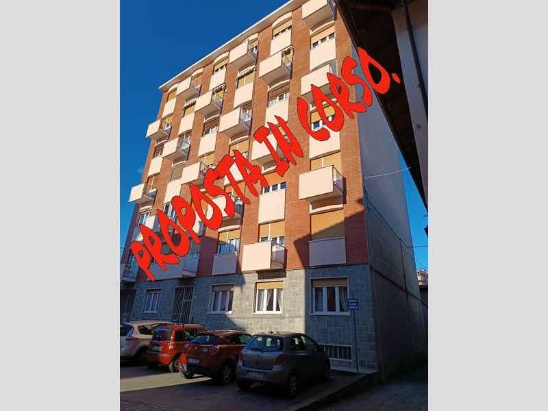 Appartamento in Vendita a Ciriè, 97'000€, 108 m²