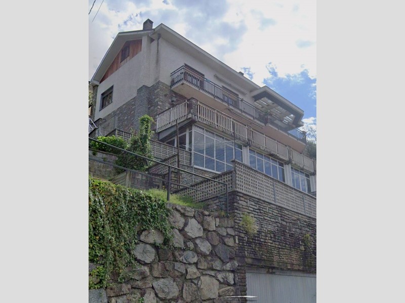 Appartamento in Vendita a Lanzo Torinese, 205'000€, 223 m²