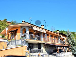 Casa Semi Indipendente in Vendita a Pavarolo, 330'000€, 400 m²