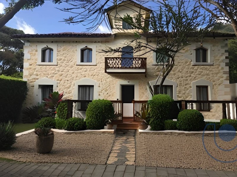 Rustico in Vendita a Pino Torinese, 95'000€, 210 m²