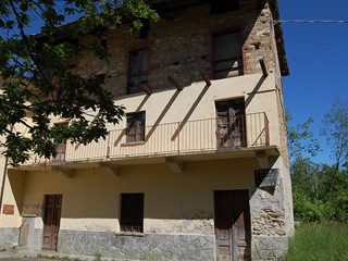 Quadrilocale in Vendita a Giaveno, 29'000&euro;, 100 m²