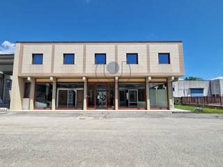 Capannone in Vendita a Borgo San Lorenzo, 2'616'000€, 1853 m²