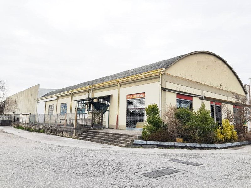Capannone in Vendita a Gorizia, 225'000€, 660 m²