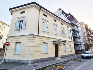 Ufficio in Vendita a Gorizia, 198'000€, 182 m²