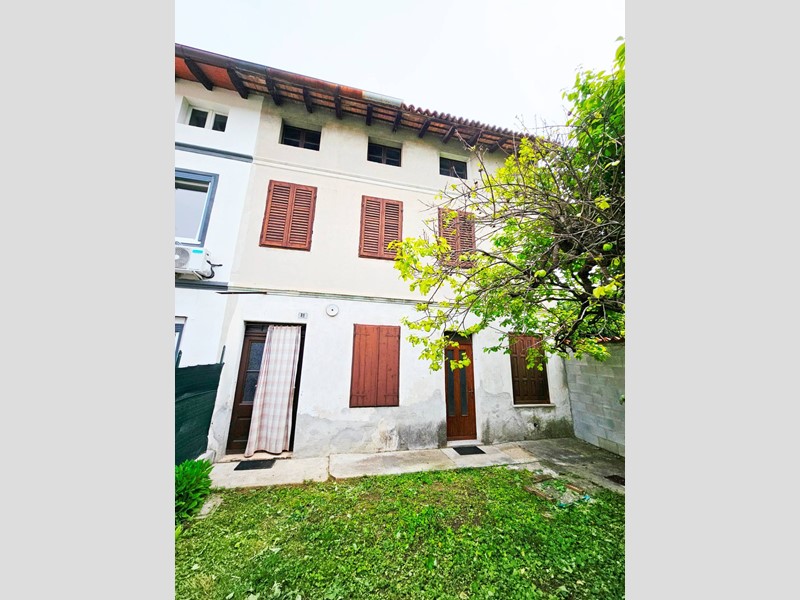 Rustico in Vendita a Gorizia, 65'000€, 123 m²