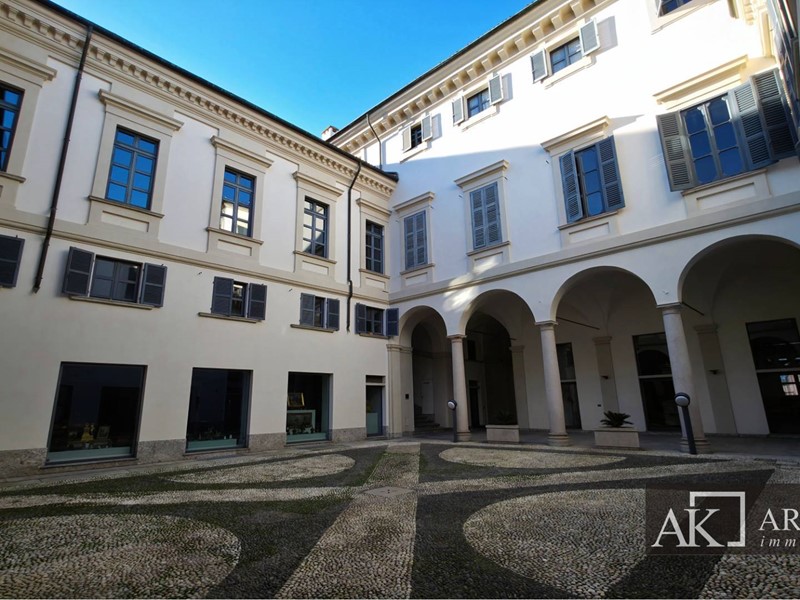 Loft in Vendita a Novara, 200'000€, 105 m²