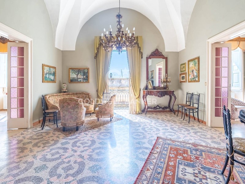 Villa in Vendita a San Cesario di Lecce, 490'000€, 399 m²