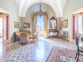 Villa in Vendita a San Cesario di Lecce, 490'000€, 399 m²