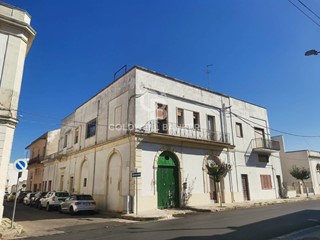 Quadrilocale in Vendita a Cutrofiano, 35'000€, 152 m²