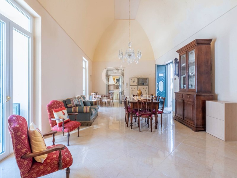 Appartamento in Vendita a Copertino, 370'000€, 280 m²