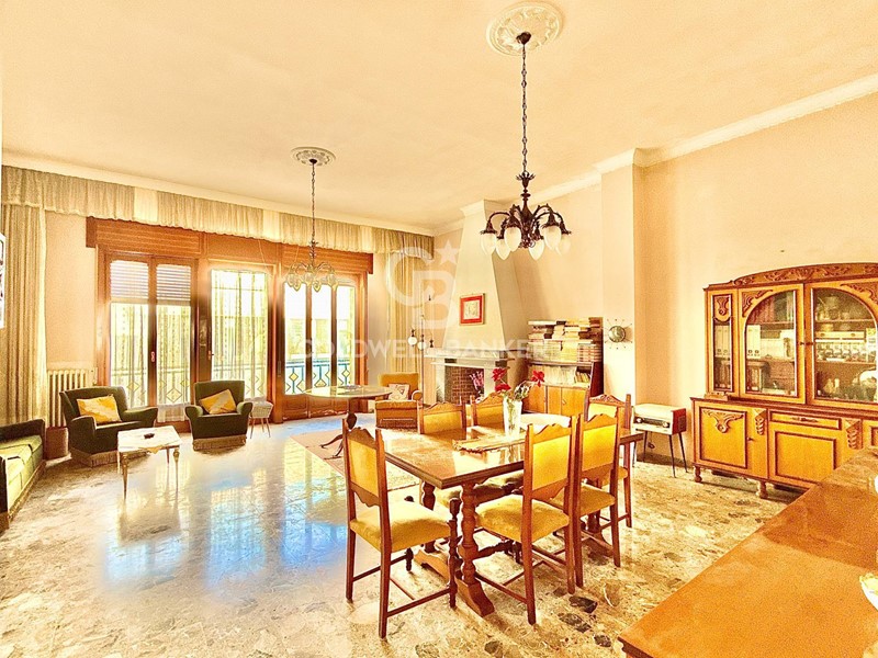 Casa Indipendente in Vendita a Martano, 230'000€, 420 m², con Box