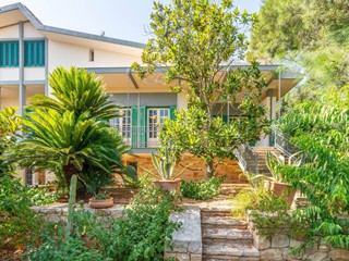 Villa in Vendita a Galatina, 390'000€, 346 m²