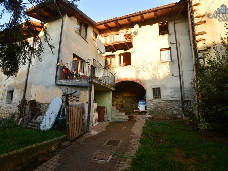 Quadrilocale in Vendita a Vistrorio, 39'000€, 85 m²