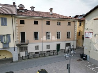 Casa Indipendente in Vendita a Rivara, 149'000€, 500 m²