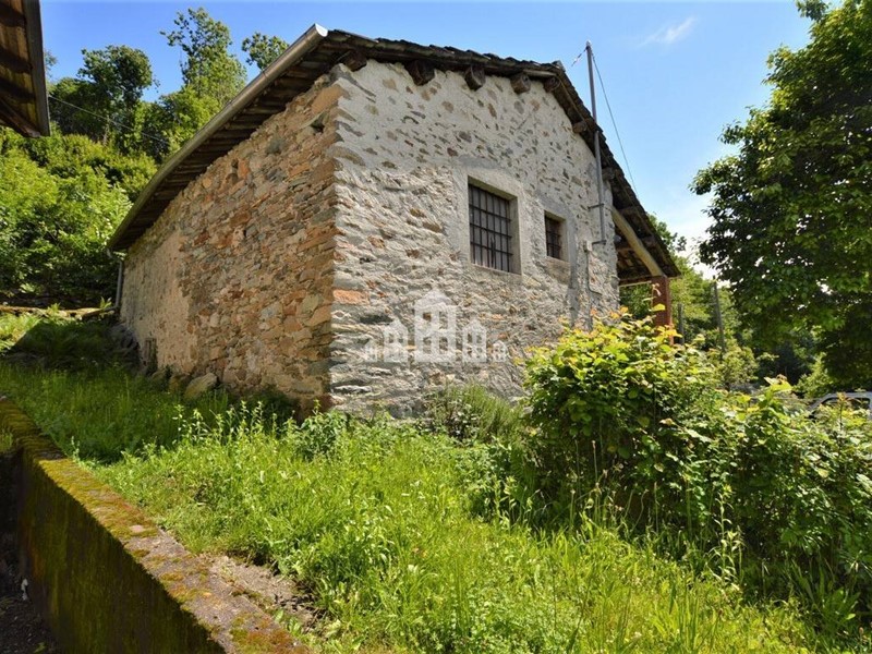 Casa Indipendente in Vendita a Val di Chy, 65'000€, 45 m²