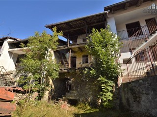 Rustico in Vendita a Val di Chy, 15'000€, 51 m²