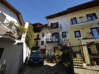Casa Indipendente in Vendita a Val di Chy, 69'000€, 95 m²