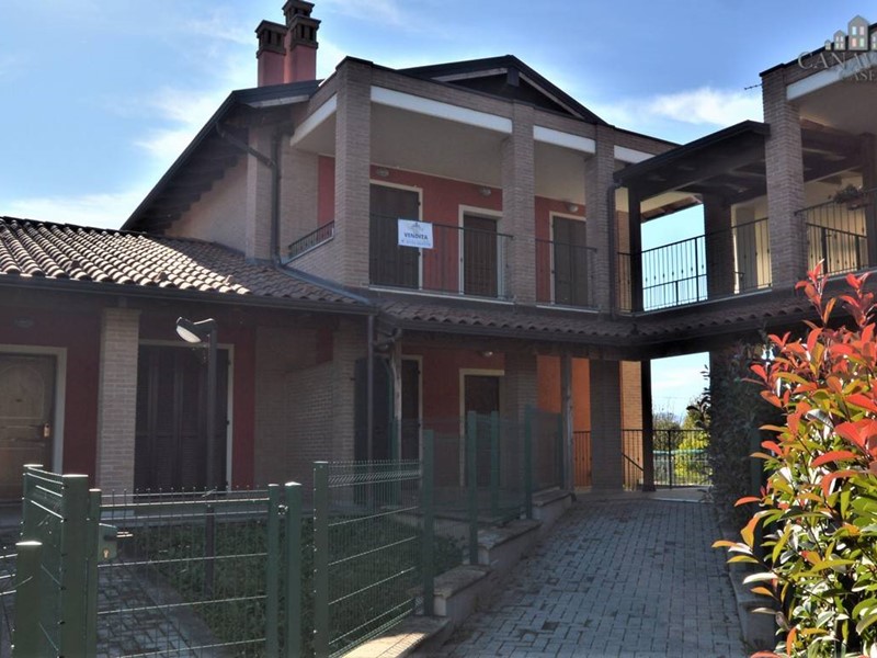 Quadrilocale in Vendita a Castellamonte, 165'000€, 80 m²