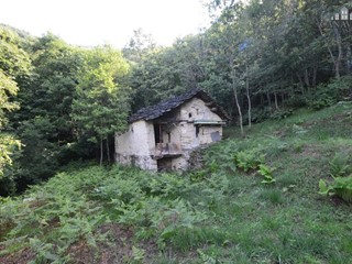 Rustico in Vendita a Valchiusa, 15'000€, 40 m²