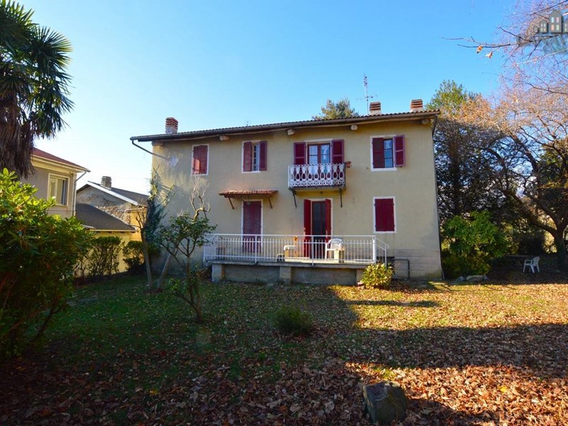 Casa Indipendente in Vendita a Val di Chy, 129'000€, 265 m²