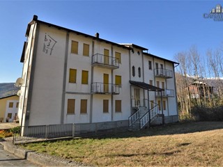 Quadrilocale in Vendita a Valchiusa, 32'000€, 99 m²