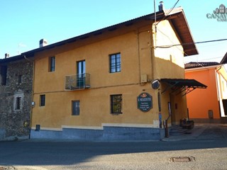 Casa Indipendente in Vendita a San Colombano Belmonte, 65'000€, 127 m²