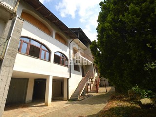 Casa Indipendente in Vendita a Rueglio, 79'000€, 91 m²