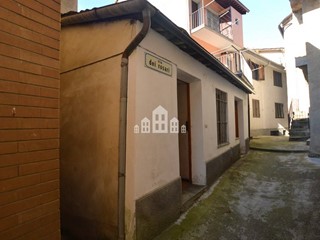 Casa Semi Indipendente in Vendita a Locana, 39'000€, 96 m²
