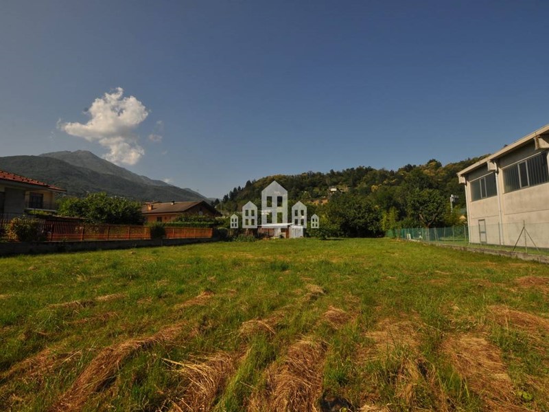 Terreno edificabile in Vendita a Cuorgnè, 45'000€, 1715 m²