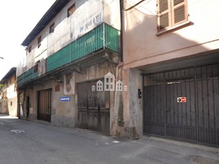 Casa Indipendente in Vendita a Castellamonte, 56'000€, 118 m²