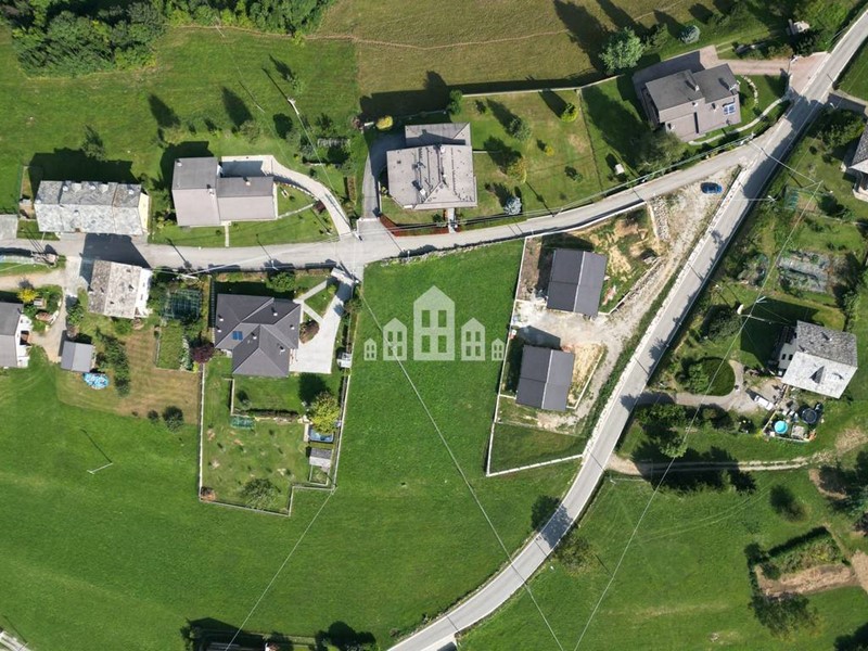 Terreno edificabile in Vendita a Brosso, 79'000€, 2232 m²