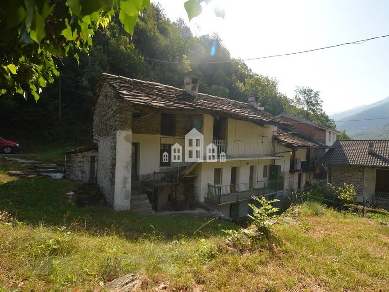 Rustico in Vendita a Locana, 27'000€, 68 m²