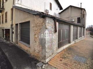 Magazzino in Vendita a Cuorgnè, 48'000€, 120 m²