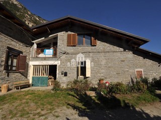 Casa Indipendente in Vendita a Locana, 50'000€, 40 m², con Box