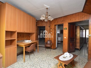 Quadrilocale in Vendita a Issiglio, 19'000€, 65 m²