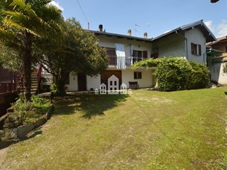 Casa Indipendente in Vendita a Lessolo, 130'000€, 102 m²