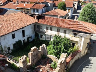 Casa Indipendente in Vendita a Valperga, 139'000€, 376 m²